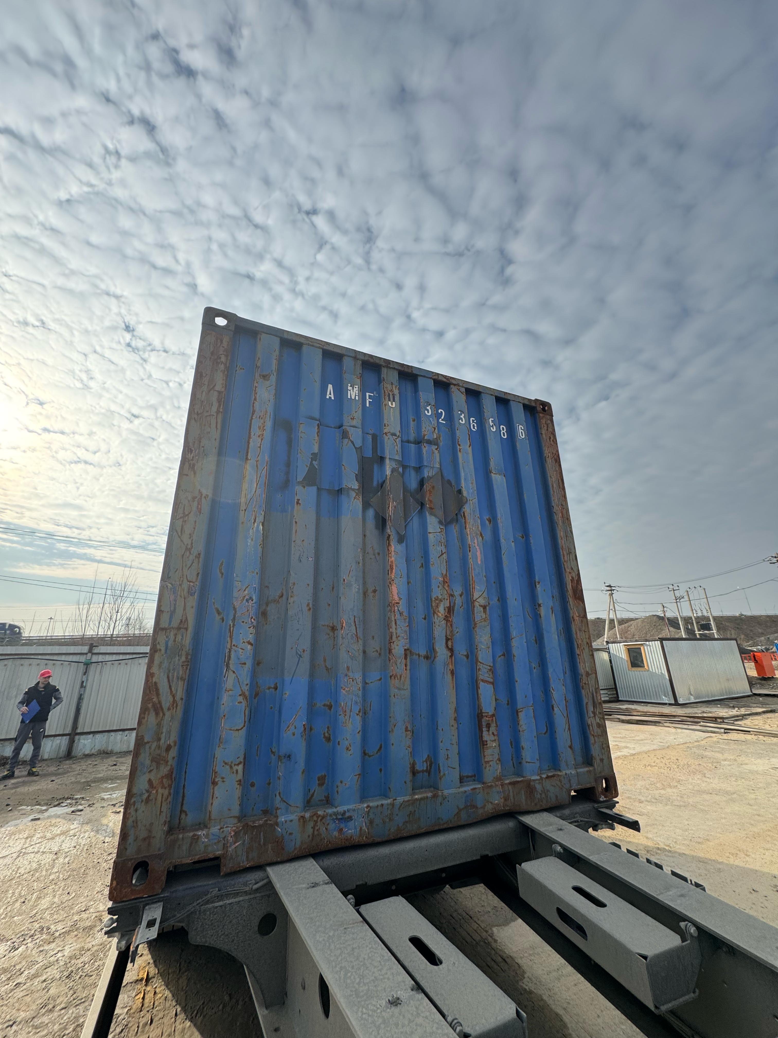 Морской контейнер AMFU3236586